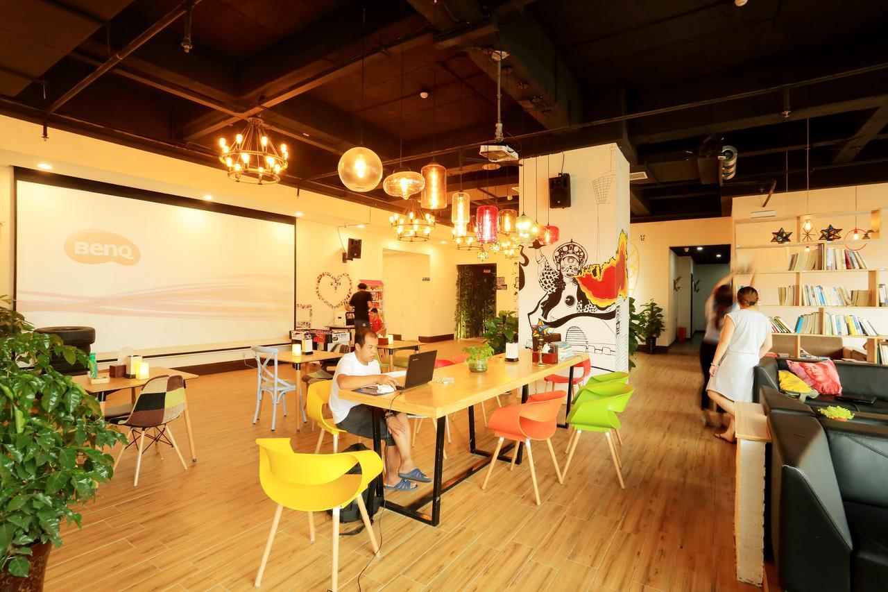 Infinite Stars Us Youth Hostel Чэнду Экстерьер фото