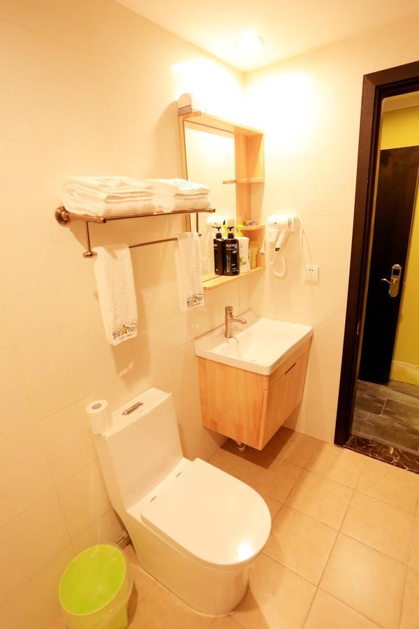 Infinite Stars Us Youth Hostel Чэнду Экстерьер фото